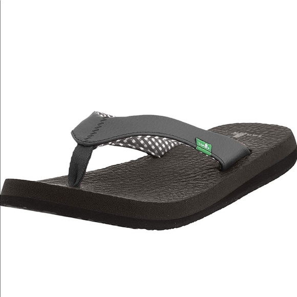 cheap sanuk flip flops